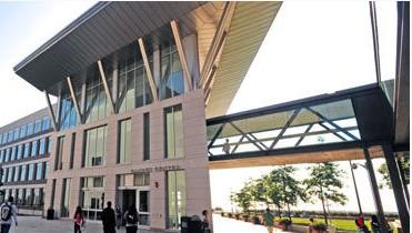 马萨诸塞大学波士顿分校图片