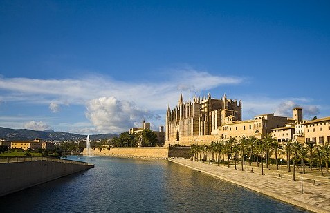 加泰罗尼亚开放大学图片