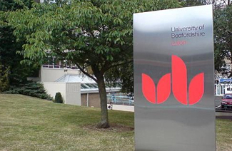 贝德福特大学图片