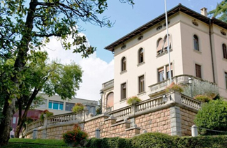富兰克林学院图片